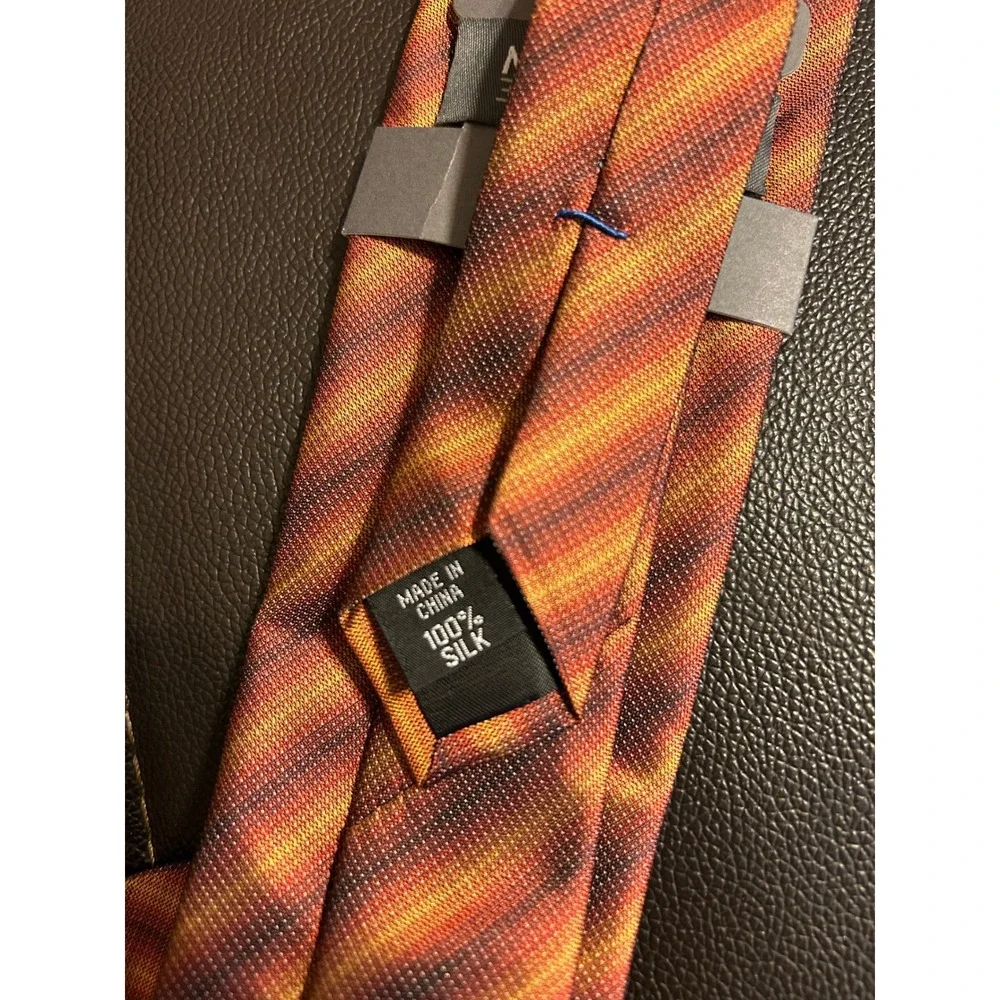 NWT. Kenneth Cole Reaction Striped Silk Tie. Rust, Brown Sheen.